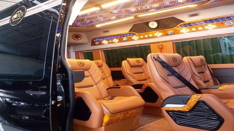 đặt xe limousine ở sân bay