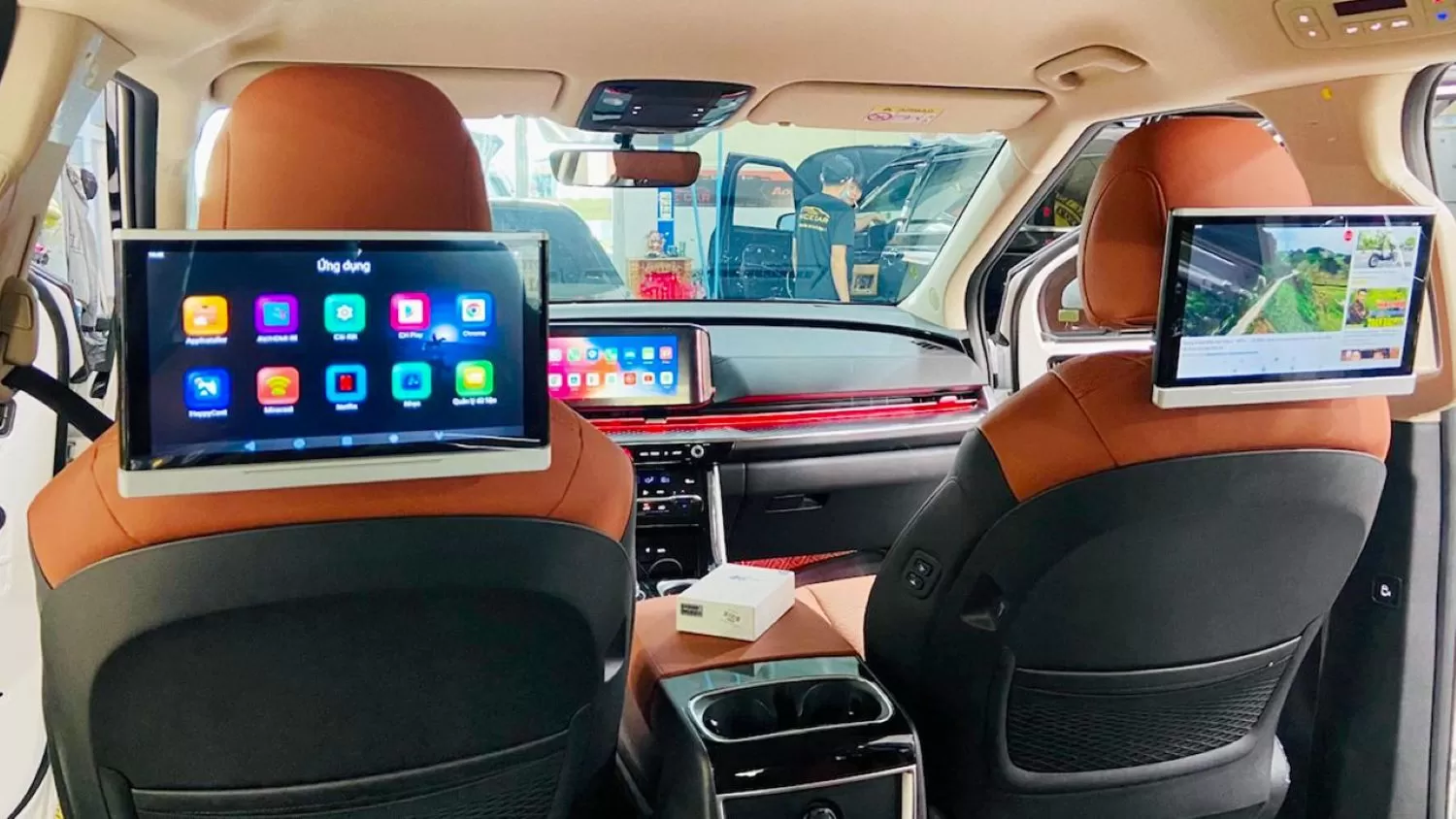 Thuê Xe Vip đi Sân Bay Nội Bài