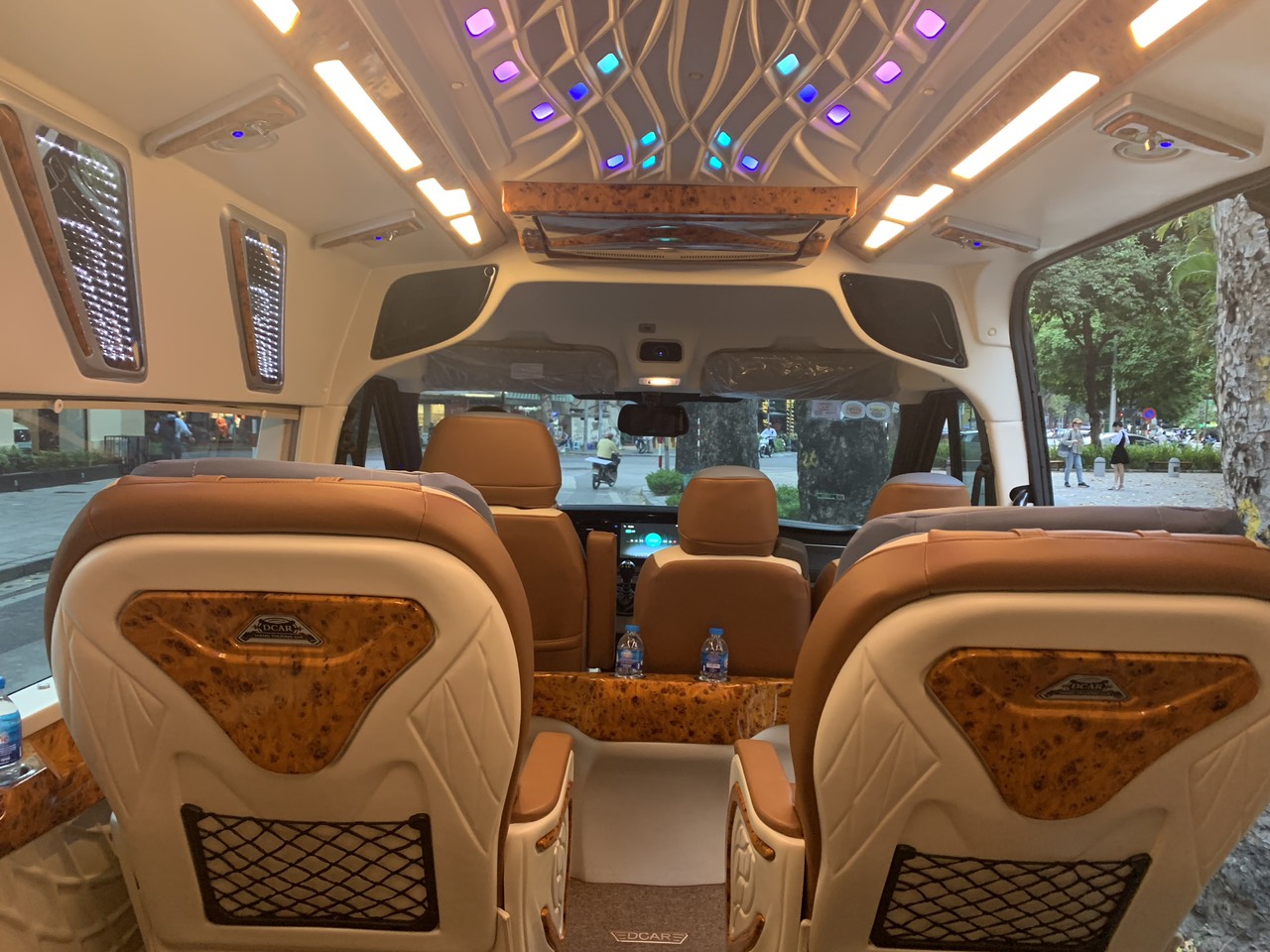 Đặt Xe 9 chỗ Limousine Nội Bài Giá Rẻ