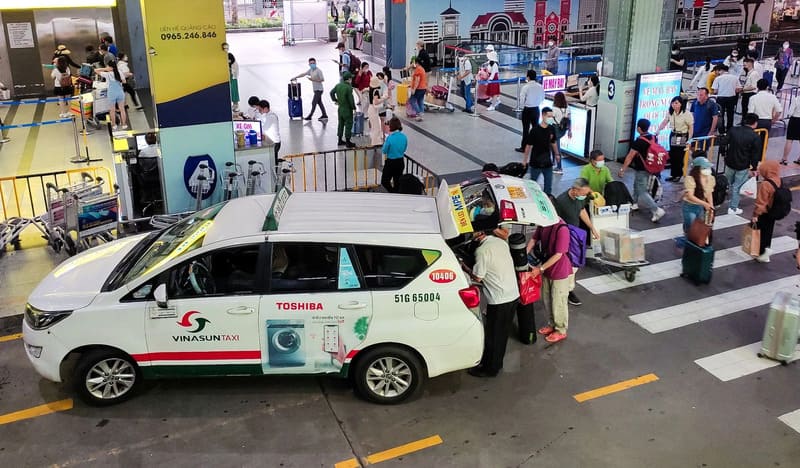 kinh nghiệm đón xe taxi tại sân bay