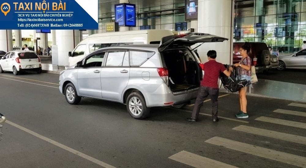 Thuê Xe 7 chỗ đi sân bay nội bài