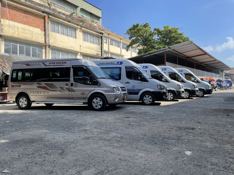 Thuê xe 16 chỗ Hà Nội đi Sầm Sơn 3