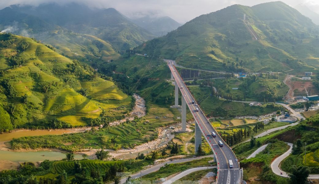 Xe từ sân bay Nội Bài đi Sapa