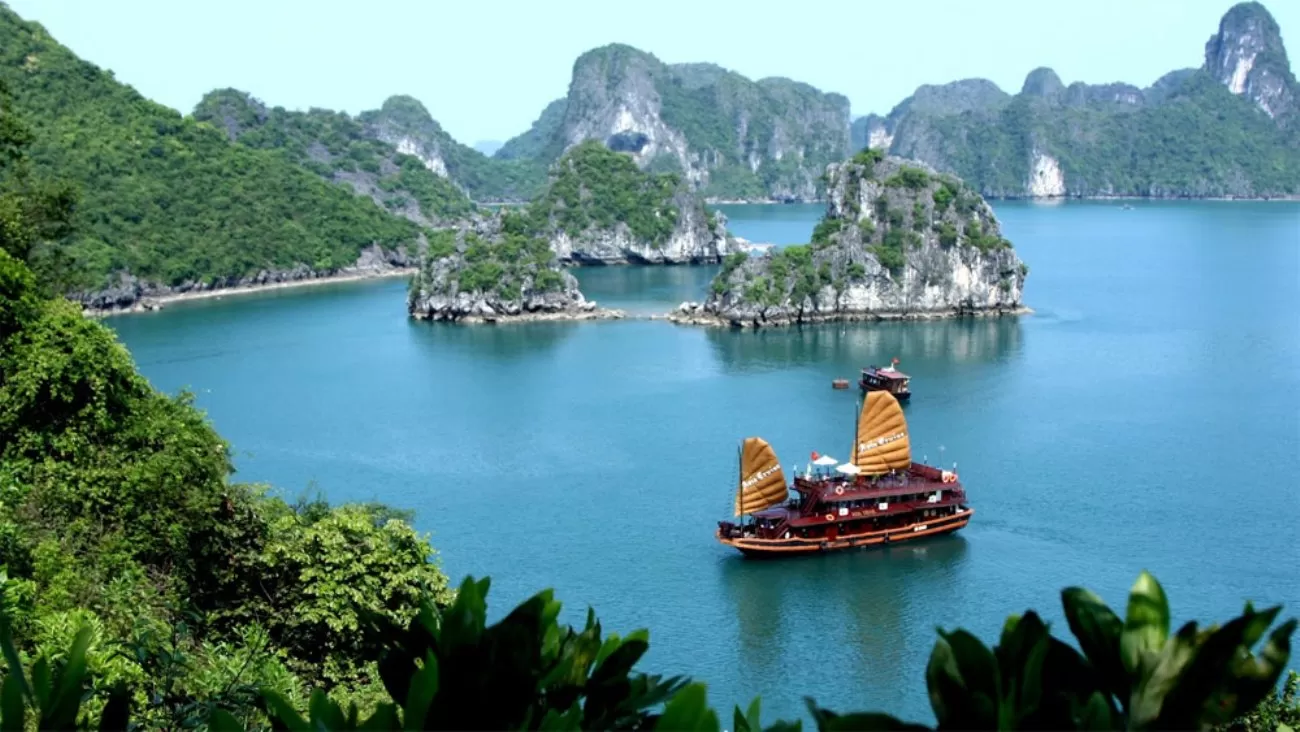 Dịch vụ Taxi Hà Nội đi Quảng Ninh Giá Rẻ