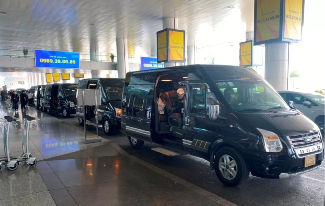 Cho Thuê Xe 9 Chỗ Limousine Nội Bài Giá rẻ